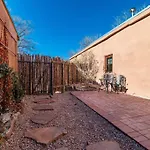 Canyon Getaway- Courtyard, Canyon Rd & Plaza, 1Br